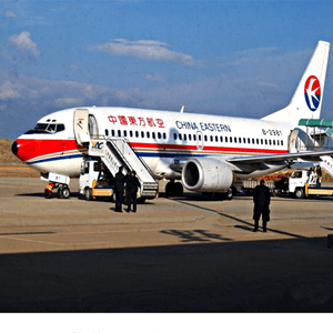 新郑机场托运航空快运业稳步发展的原因是什么？